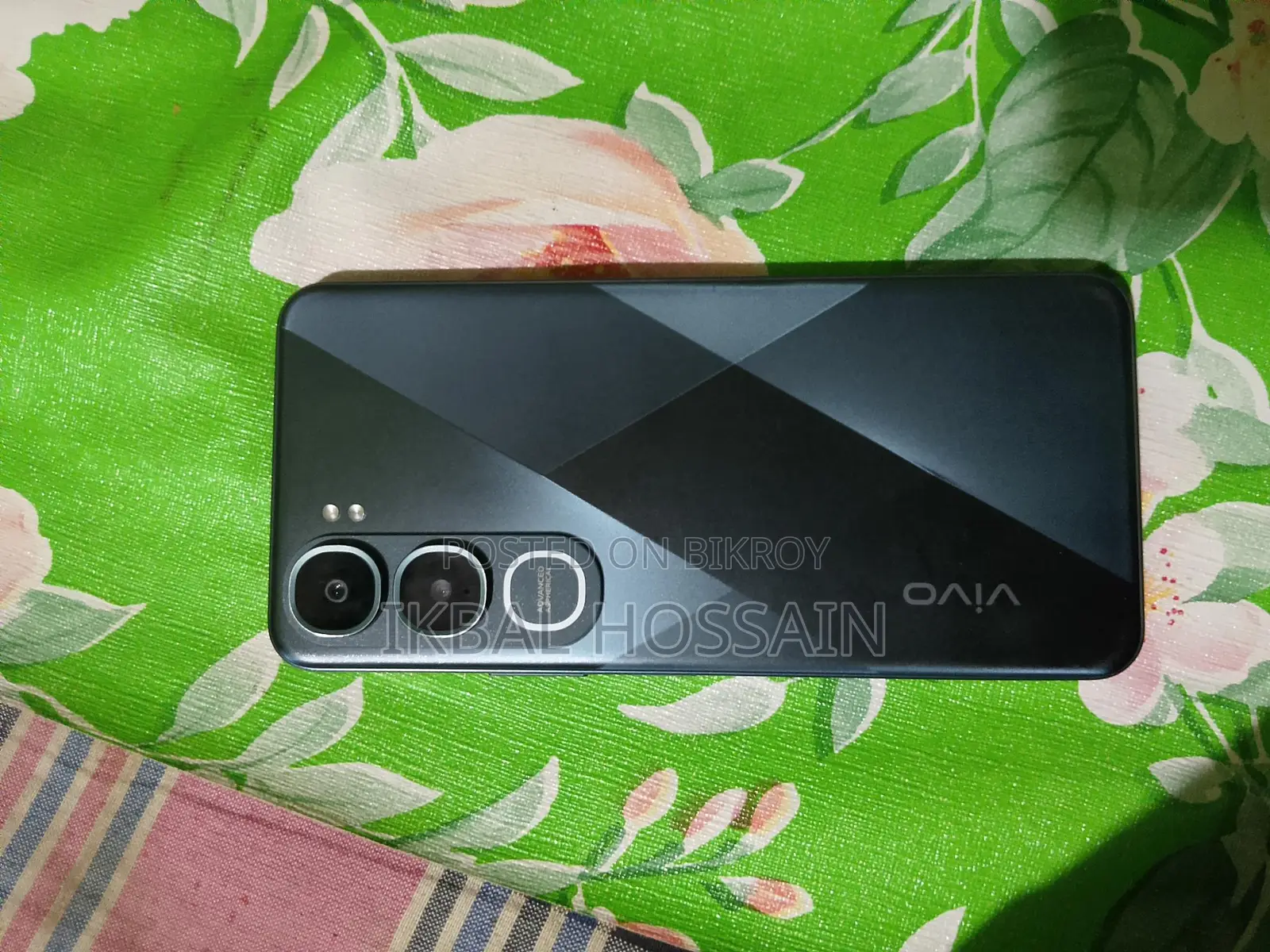 Vivo Y21 . (Used)