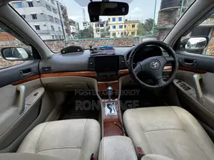 Toyota Premio 2005