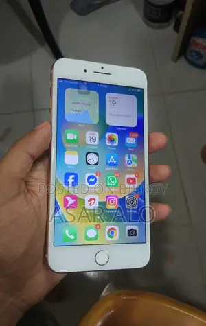 Apple iPhone 8 Plus (Used)