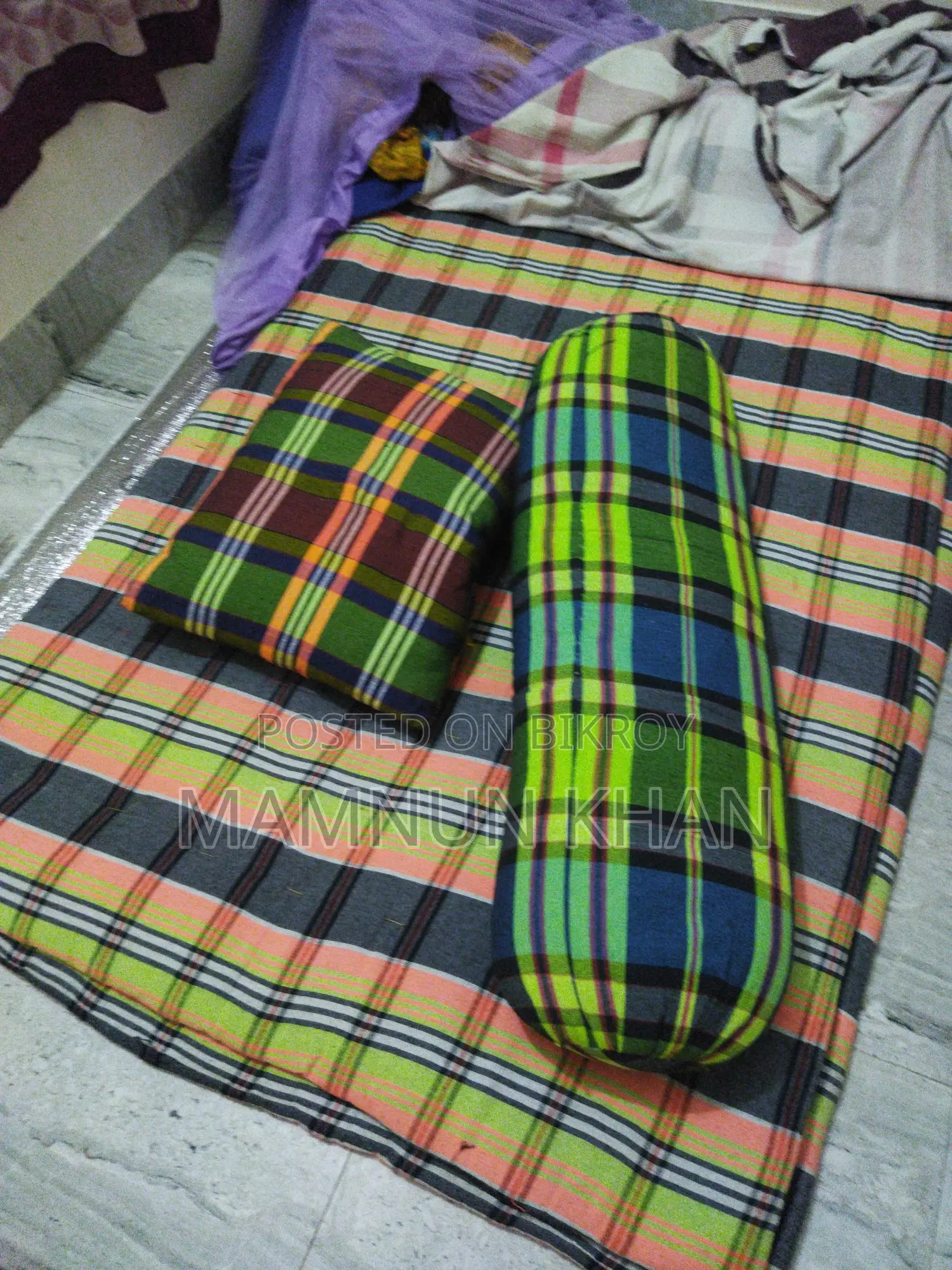 তোশক বালিশ
