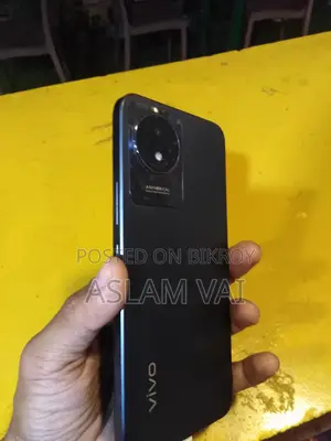 Vivo Y02 . (Used)