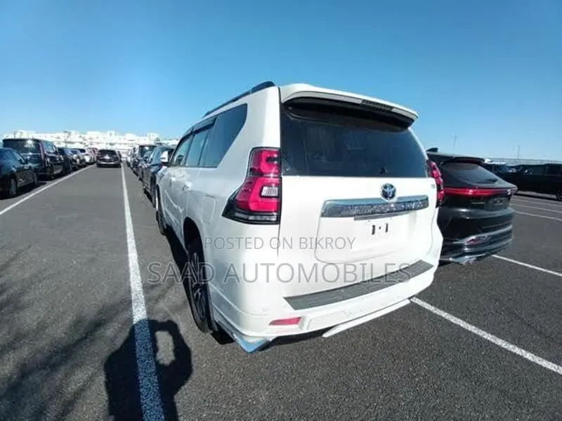 Toyota Prado TXL 2022