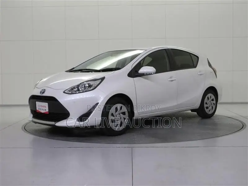 Toyota Aqua HYBRID 2021