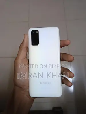Samsung Galaxy S20 . (Used)