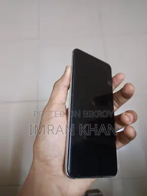 Samsung Galaxy S20 . (Used)