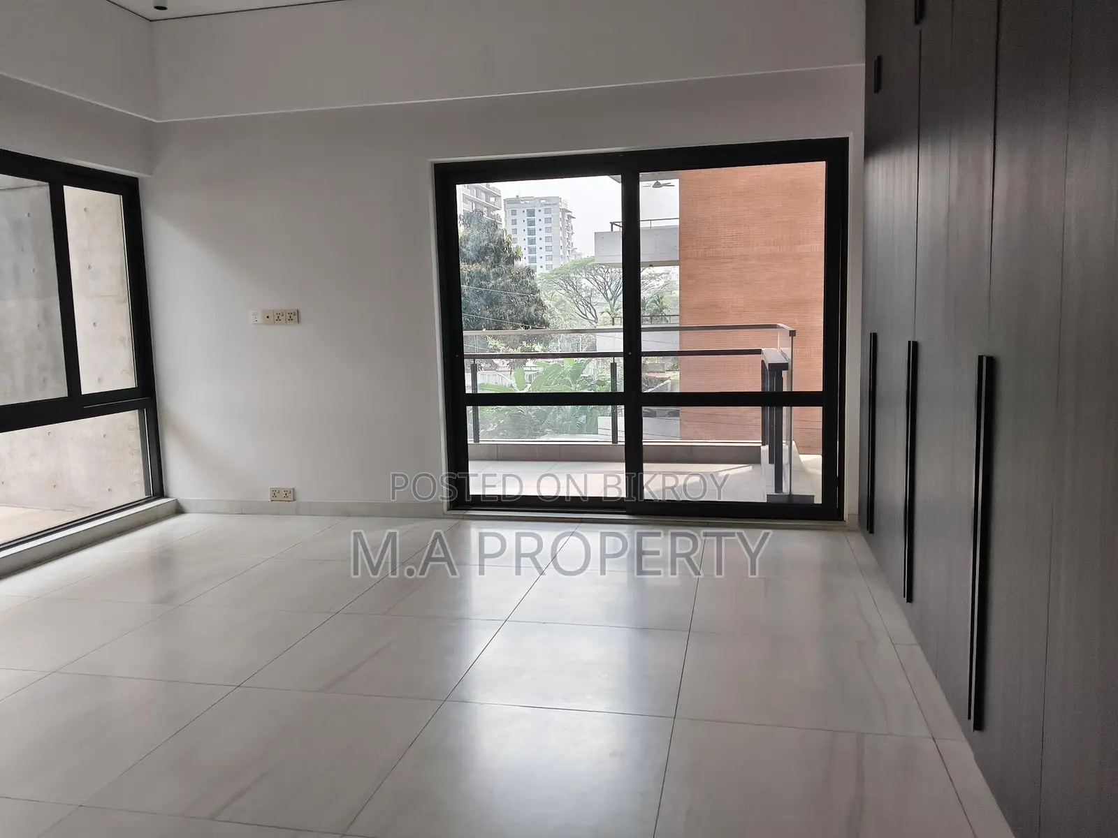 RENT BRAND NEW 4-BED APARTMENT 4200SQFT GULSHAN NORTH