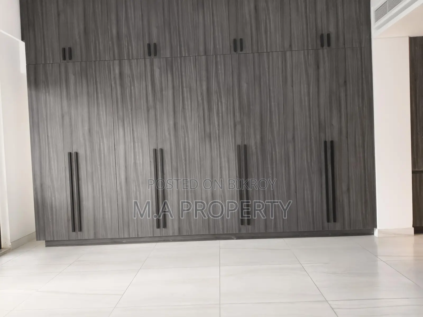 RENT BRAND NEW 4-BED APARTMENT 4200SQFT GULSHAN NORTH