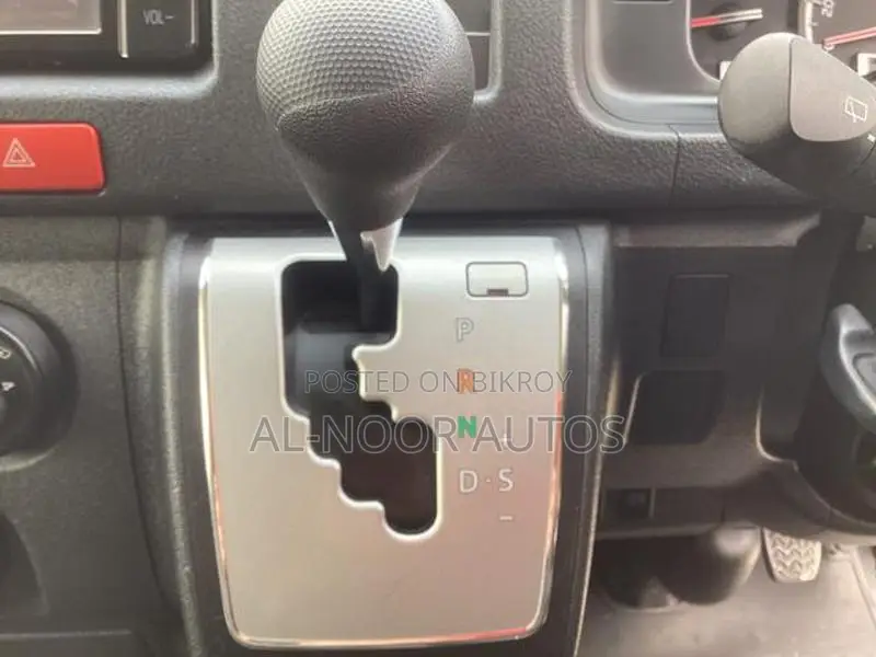 Toyota Hiace GL Dual AC key 2021