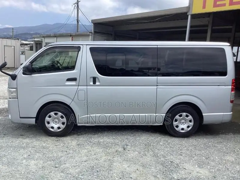 Toyota Hiace GL Dual AC key 2021