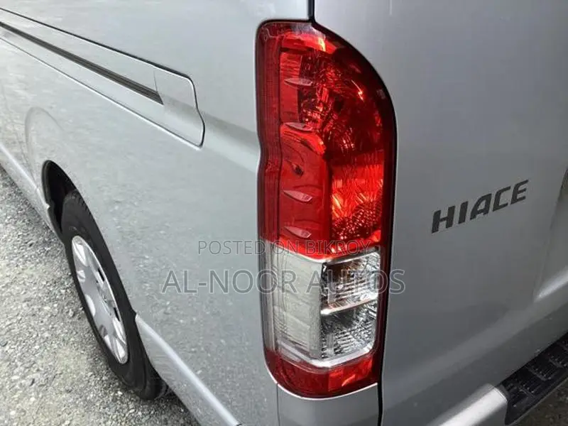 Toyota Hiace GL Dual AC key 2021