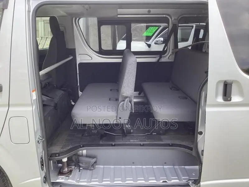 Toyota Hiace GL Dual AC key 2021