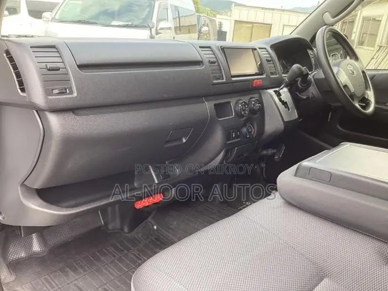 Toyota Hiace GL Dual AC key 2021