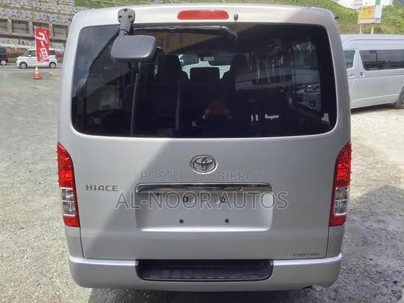 Toyota Hiace GL Dual AC key 2021