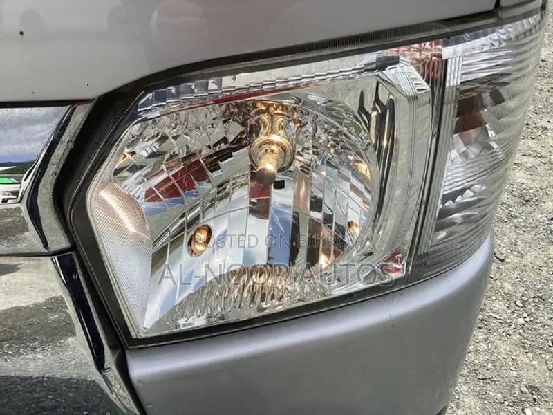 Toyota Hiace GL Dual AC key 2021