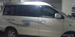 Toyota Noah 2001