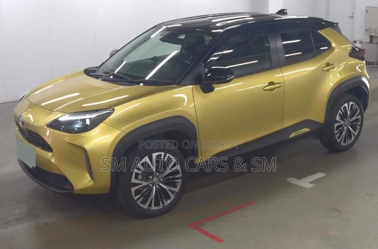 Toyota Yaris Cross Z Golden/Black 2Tone 2022