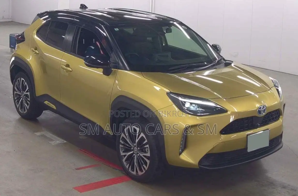 Toyota Yaris Cross Z Golden/Black 2Tone 2022