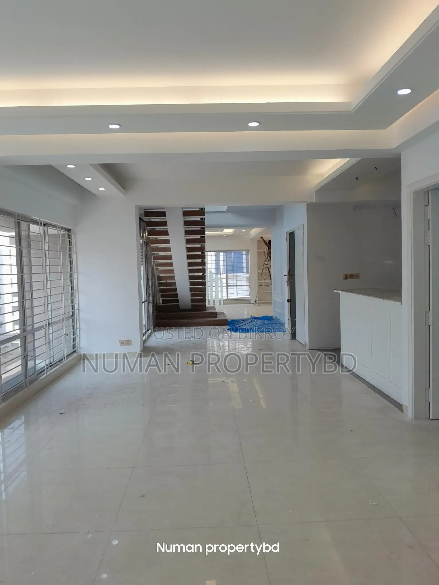 4300sq Semi Furnished Duplex 5-bedroom Flat Rent