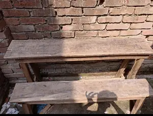 বেঞ্চ বিক্রি হবে, খুব কম দামে