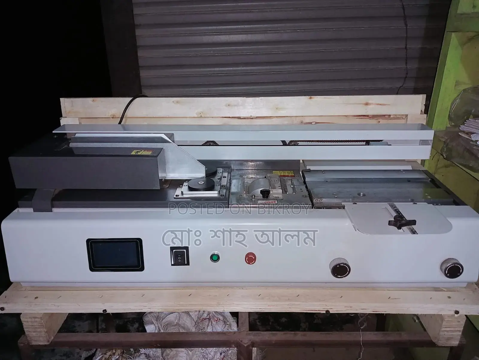 Automatic Glue Binding Machine for Notebook Production.