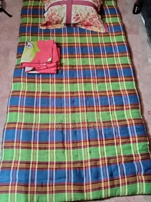 একটি তোশক বিক্রি হবে।