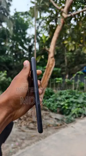 Google Pixel 6 . (Used)