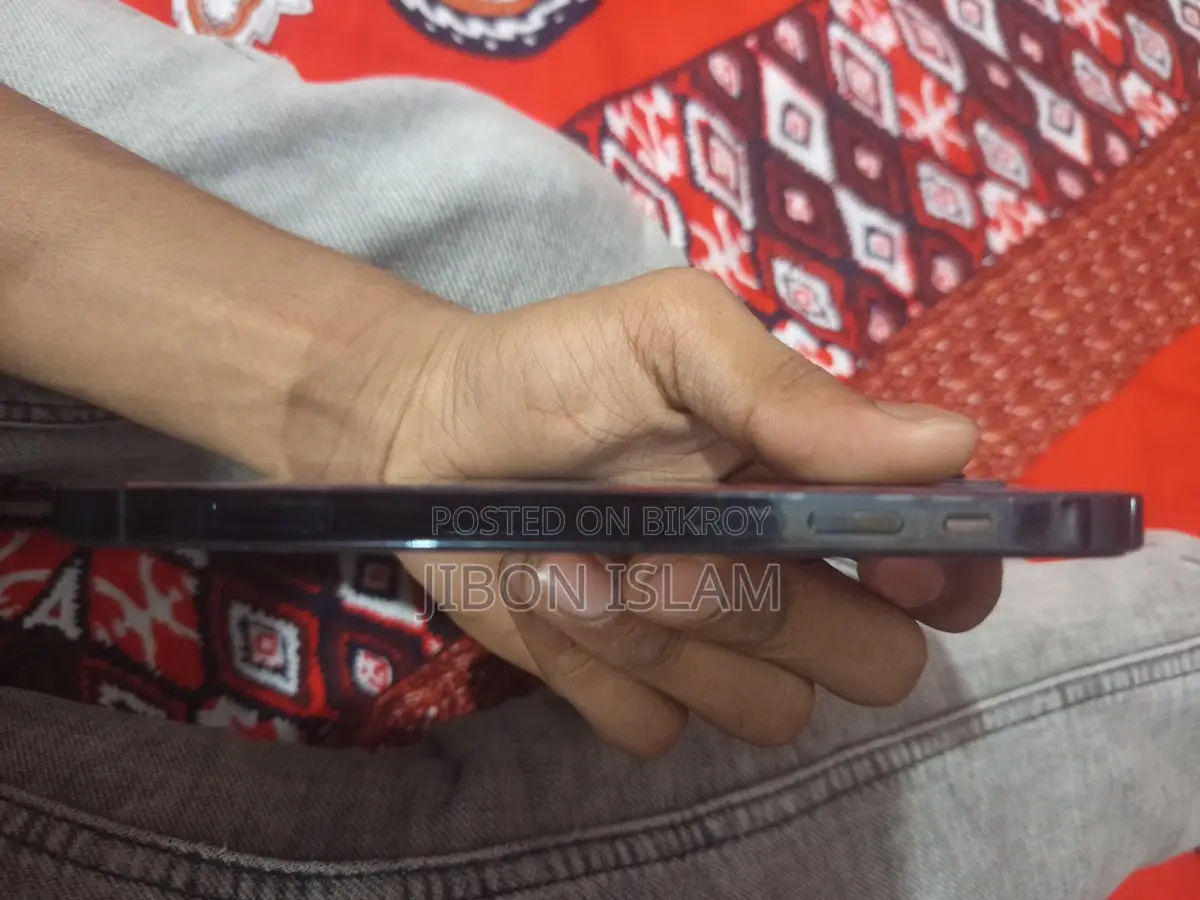 Apple iPhone 12 Pro (Used)