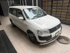 টয়োটা প্রোবক্স ২০০৪ সাদা
