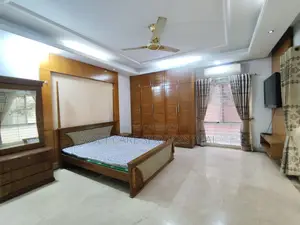বারিধারা ডিপ্লোমেটিক জোনে সম্পূর্ণ ফার্নিশড ৪ বেডরুমের এক্সক্লুসিভ অ্যাপার্টমেন্ট ভাড়া হবে
