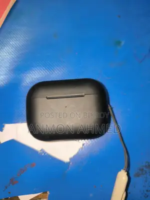এয়ারপডস প্রো ২য় জেনারেশন সাথে ফ্রি চার্জার