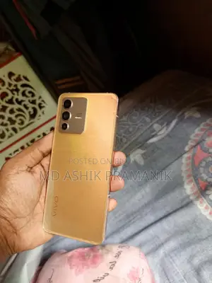 Vivo V23 5G জেনুইন 8/128 (Used)
