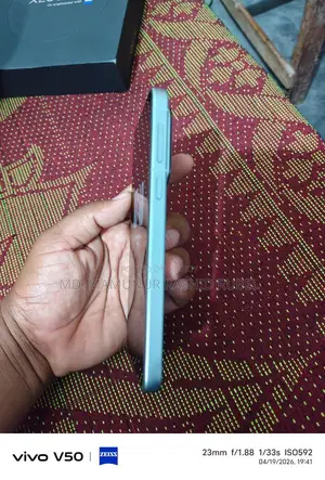 Vivo X200 FE . (Used)