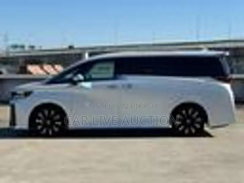 Toyota Vellfire Executive Lounge 2023