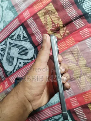 Apple iPhone 15 Pro Max Natural Titanium (Used)
