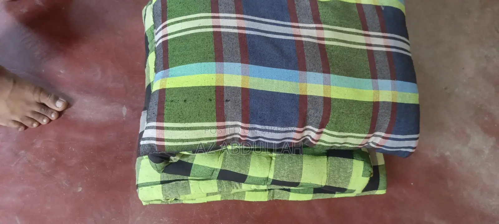 তোষক আর বালিশ