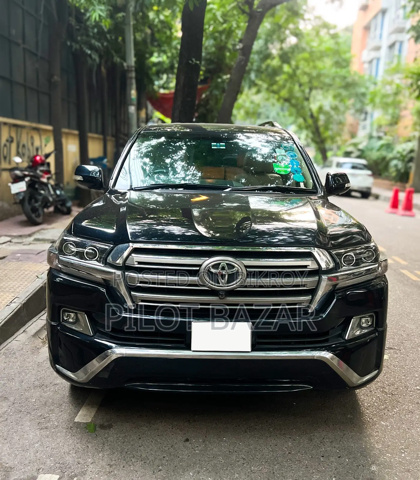 Toyota Land Cruiser V8 VX 2014