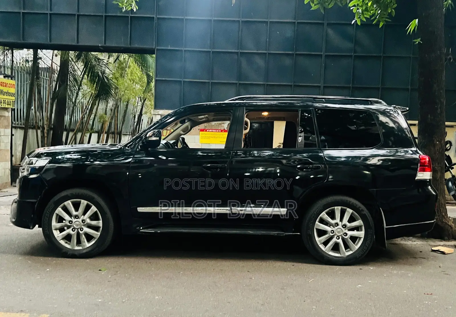 Toyota Land Cruiser V8 VX 2014