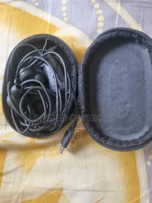 স্যামসাং গ্যালাক্সি হেডফোন