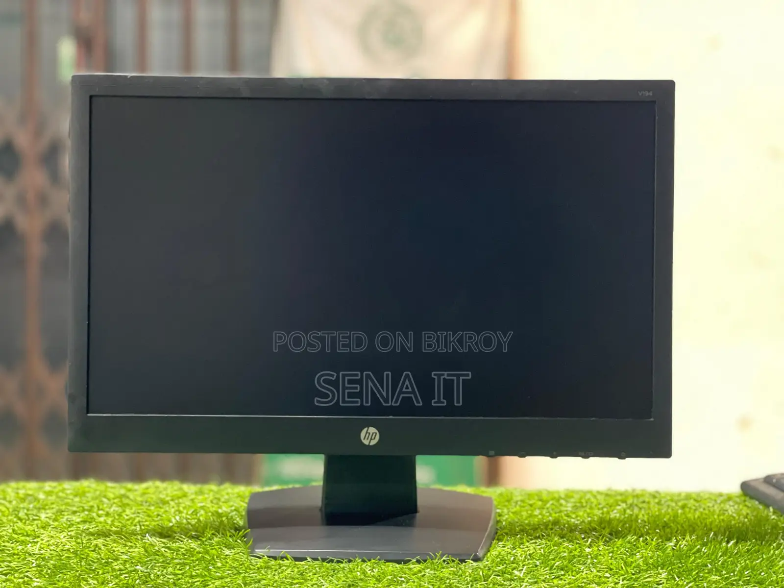 Full Fresh Condition Like As New HP 19" Monitor For Sell