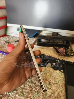Samsung Galaxy A71 (Used)