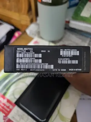 Samsung Galaxy Z Flip 5 (Brand New)