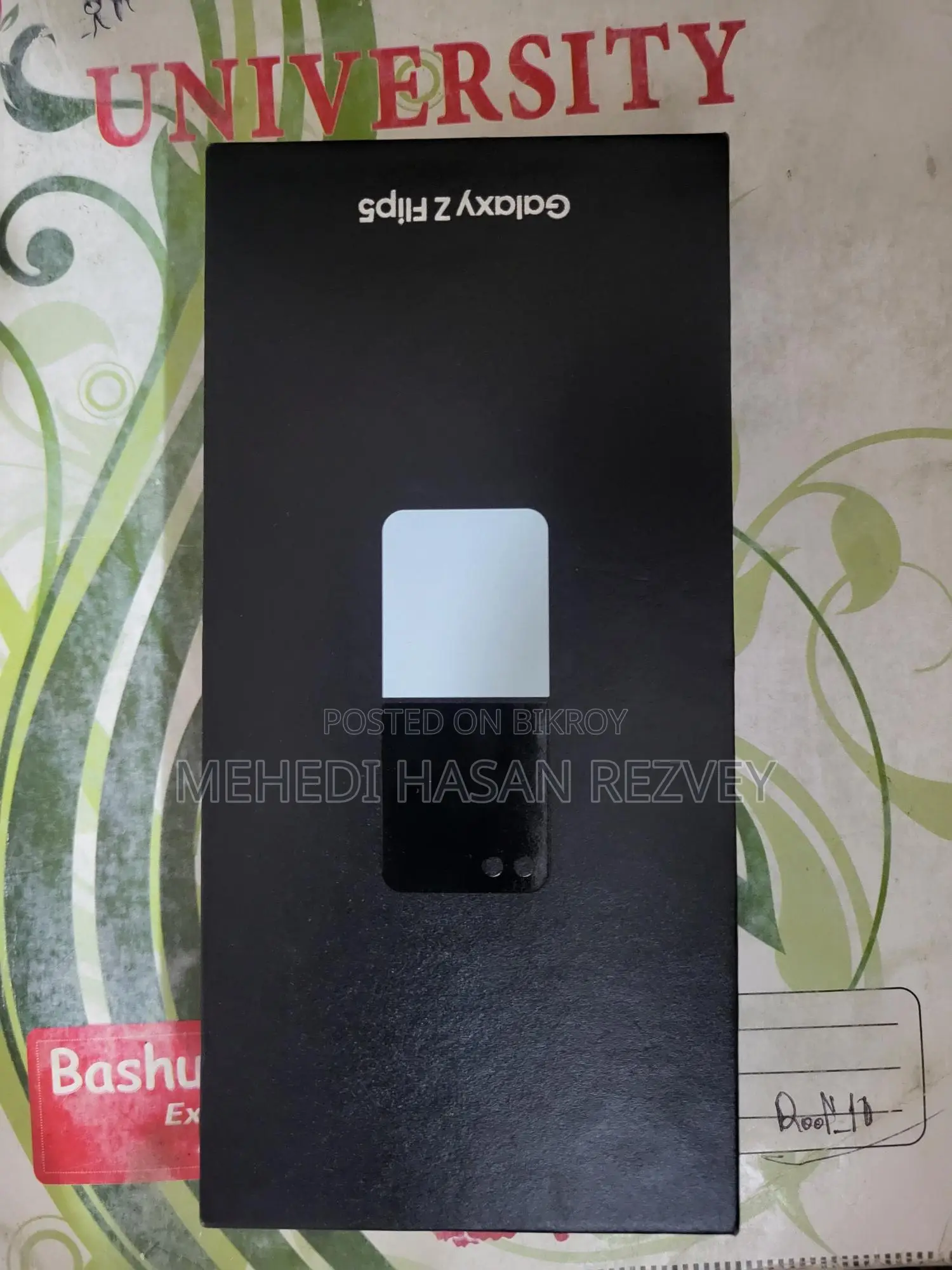 Samsung Galaxy Z Flip 5 (Brand New)