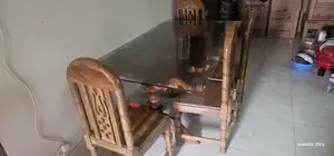 ডাইনিং টেবিল ও চেয়ার