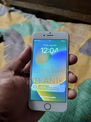 Apple iPhone 8 . (Used)