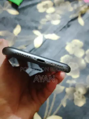 Apple iPhone 11 (Used)