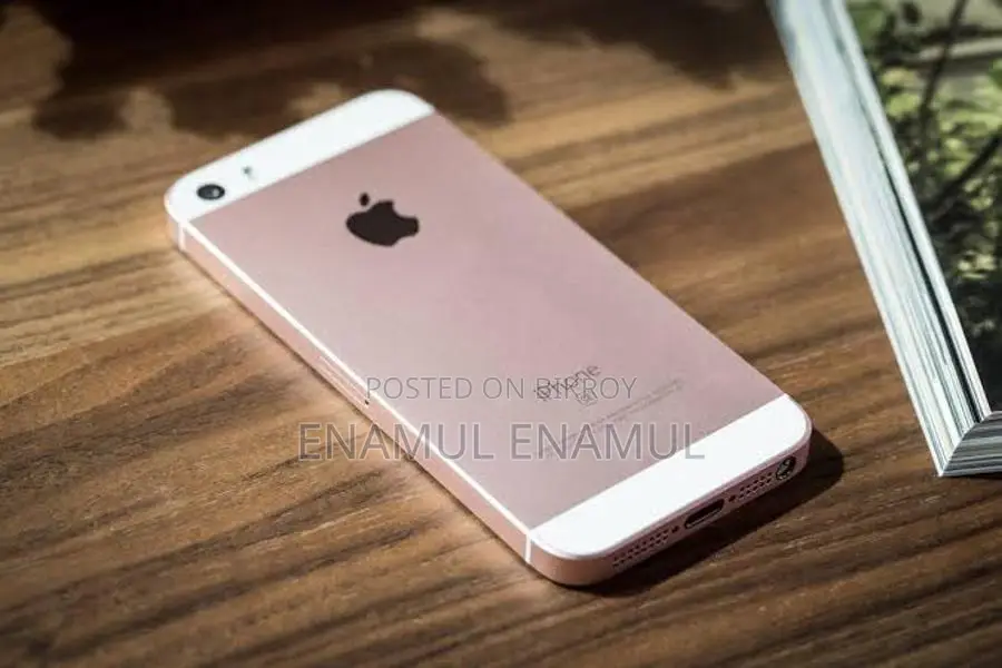Good Condition Apple iPhone SE (Used)