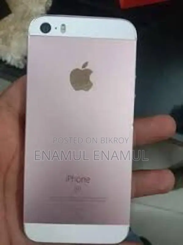 Good Condition Apple iPhone SE (Used)