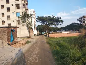 5-Katha South-facing plot for sale in J-Block with 16 No. Road