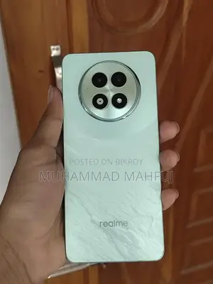 Realme 13 5G 8+4/128 (Used)