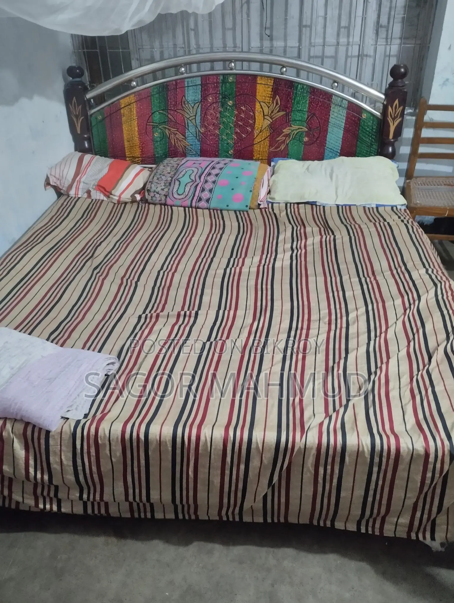 ব্যবহৃত স্টিলের খাট
